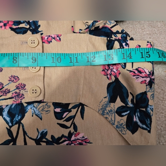 LEITH linen Floral Jumpsuit With Spaghetti Straps and Open Back. Size Medium - Picture 11 of 16